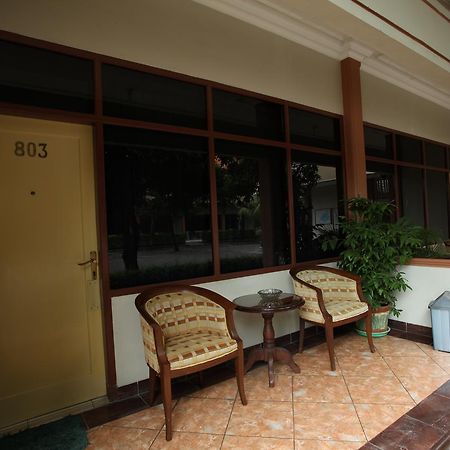 Langensari Hotel Cirebon Exterior photo